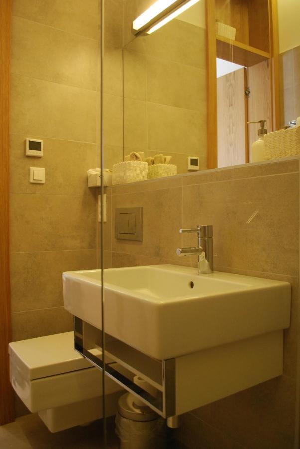 Stylish Studios Apartment In The City Center With Air Conditioning Budapest Extérieur photo